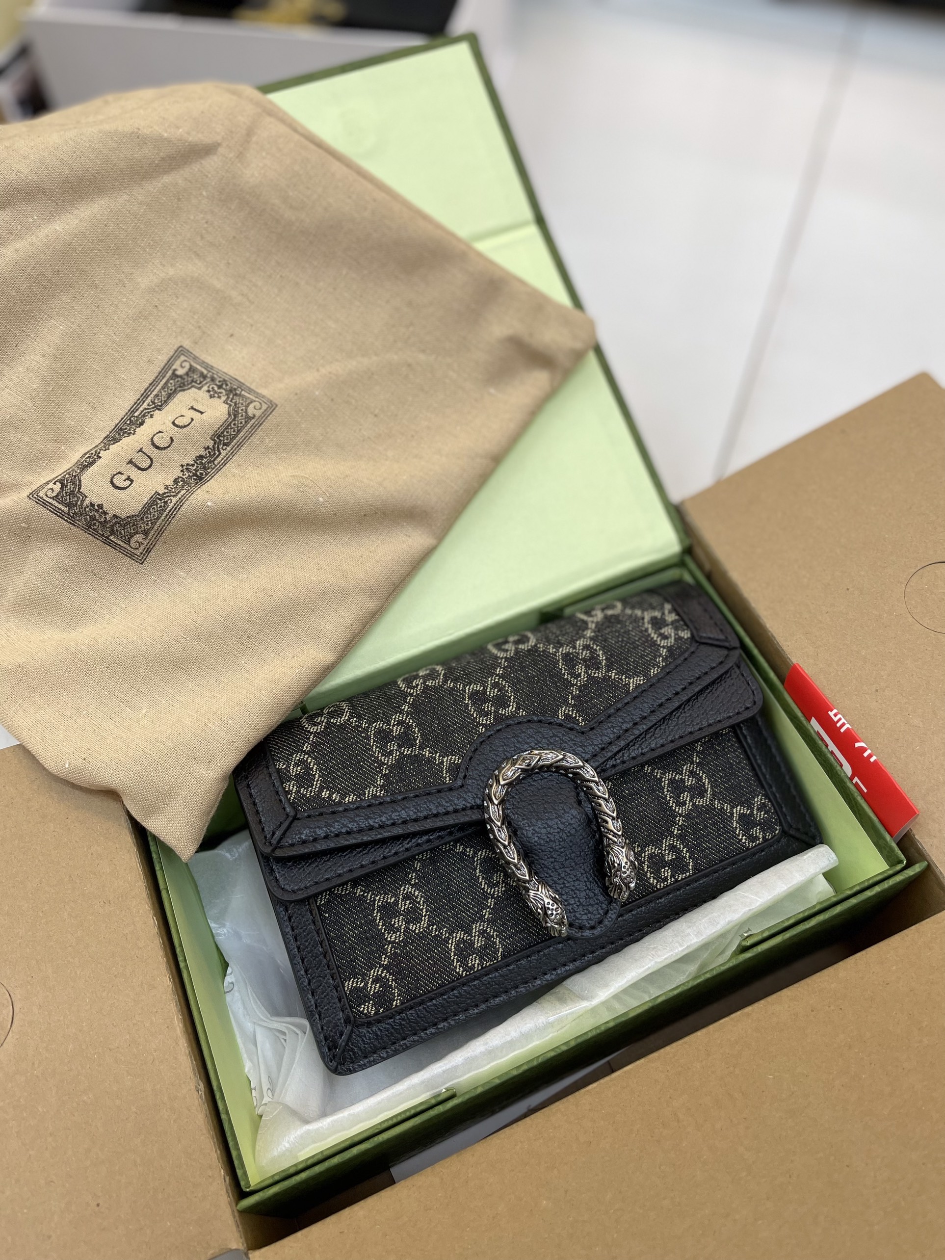 Túi Xách Gucci Dionysus Super Màu Đen Khóa Bạc Size 18cm